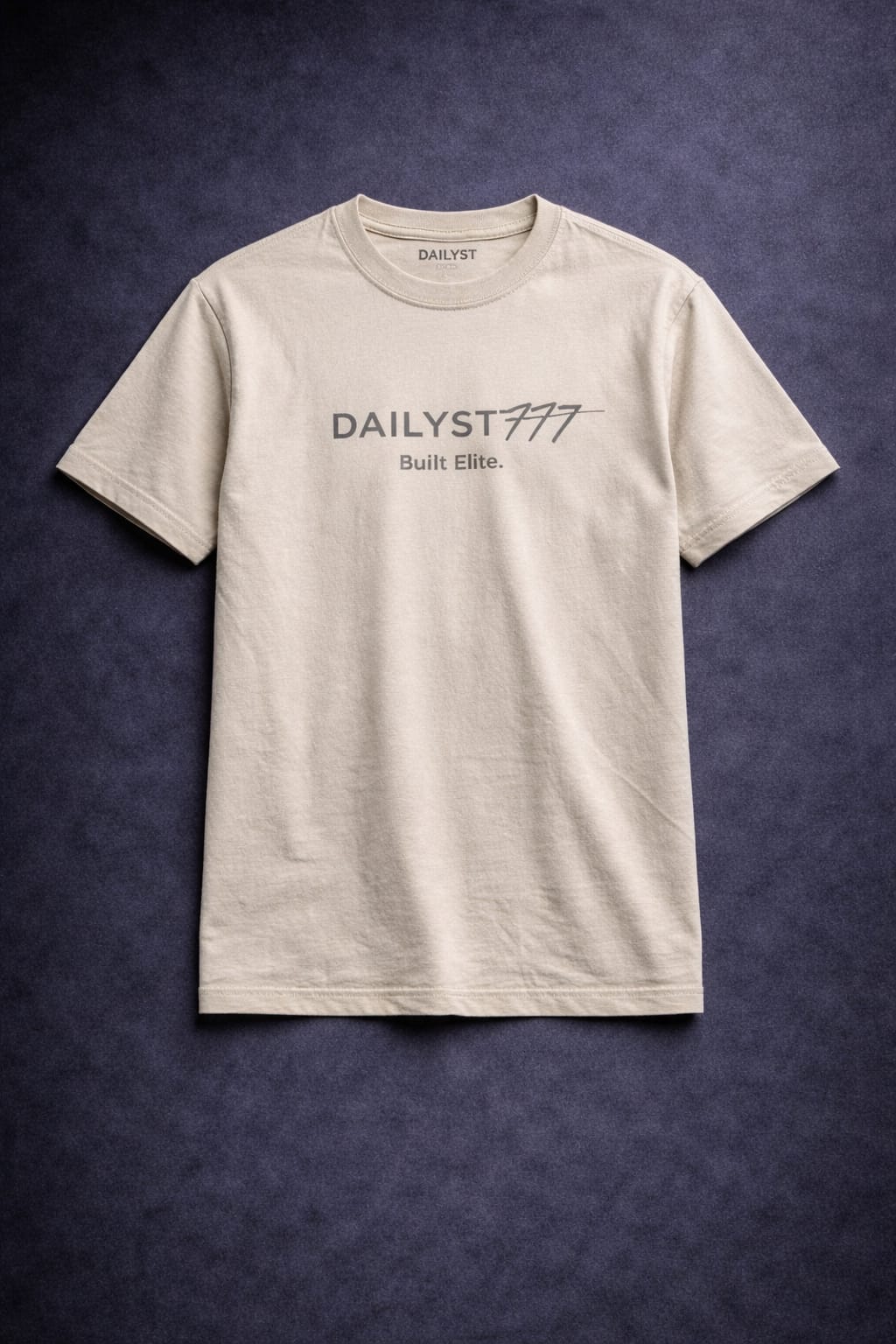 DAILYST 777 “Built Elite” – Camiseta Oversize Marfil en 100% algodón peruano